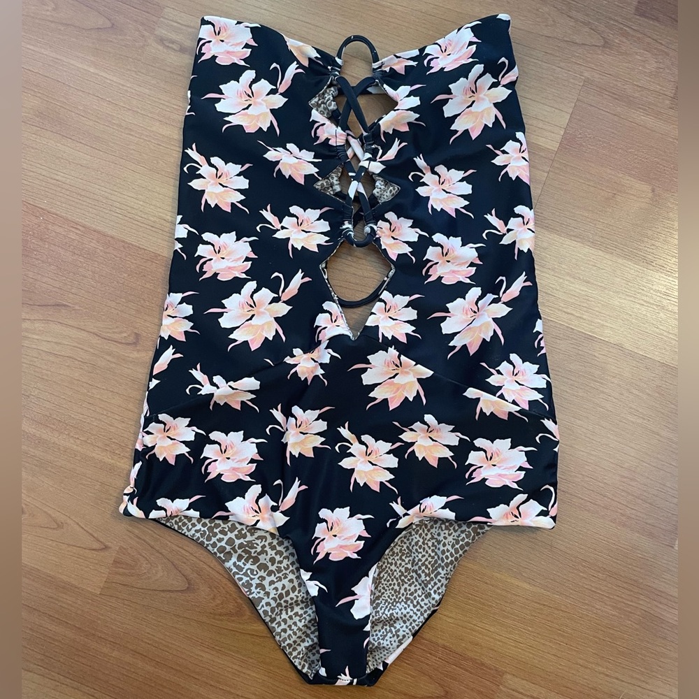 Acacia One-Piece